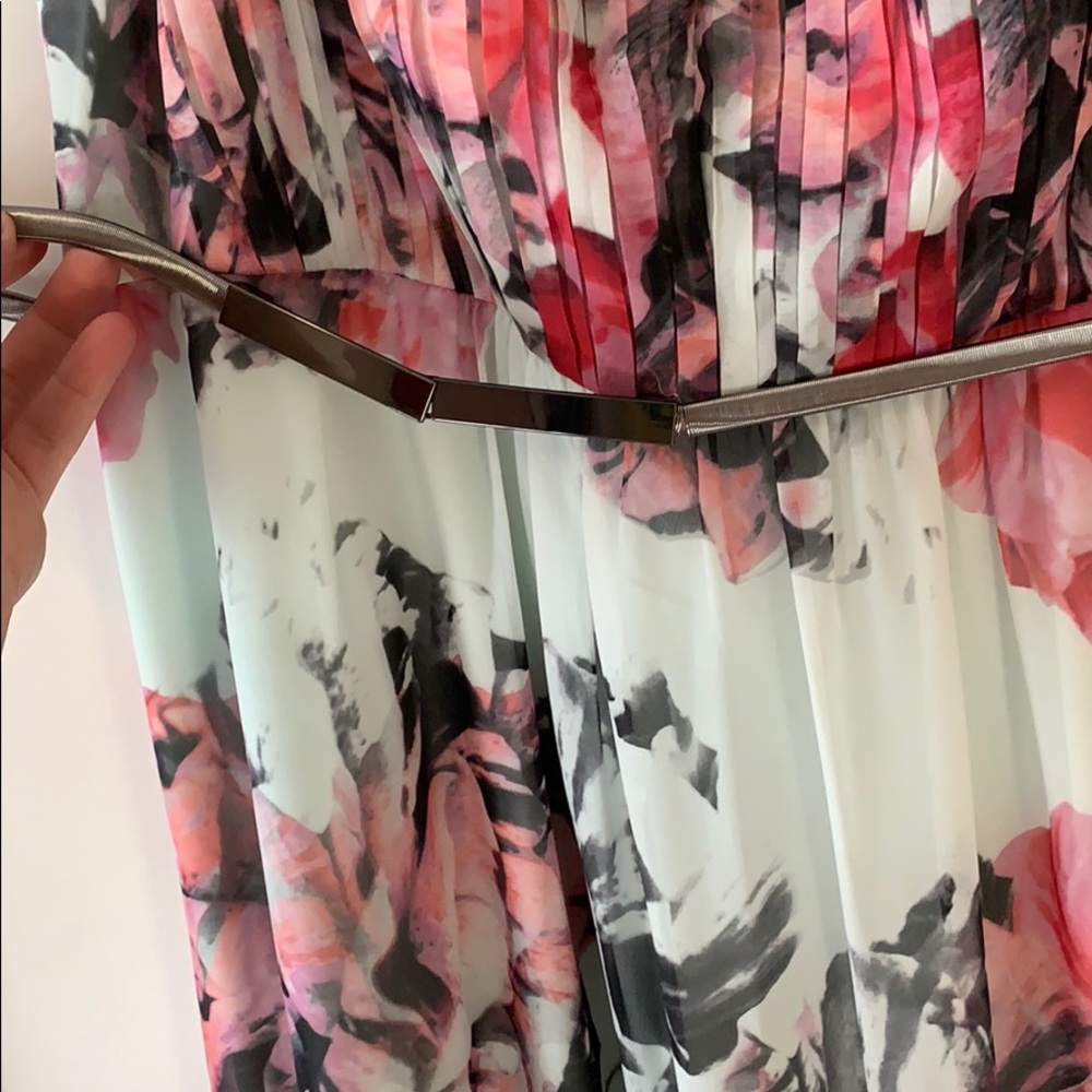 City Chic Long dress size S (Plus Size) no belt I lost it - Picture 4 of 5